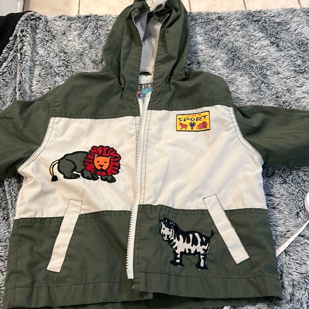 Izzis Sport buys wind breaker